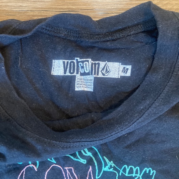 Black Vintage Emo Volcom Unicorn Skate Tee Juniors M - Picture 3 of 3